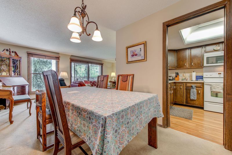 9500 Collegeview Rd #107, Bloomington, MN 55437