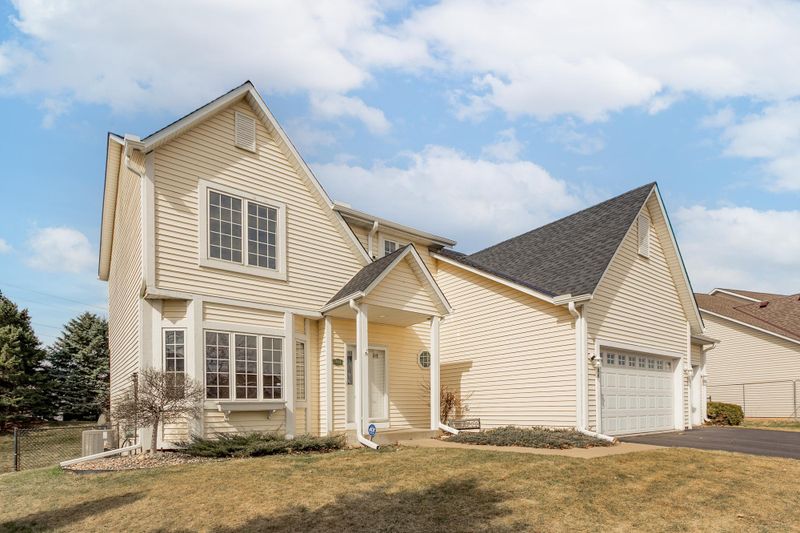 7886 Jonathan Ave S, Cottage Grove, MN 55016