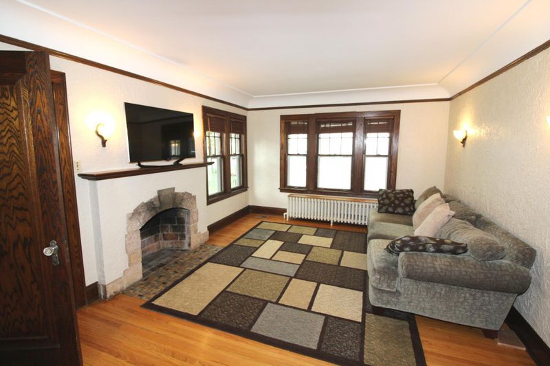 4820 Oakland Ave, Minneapolis, MN 55417