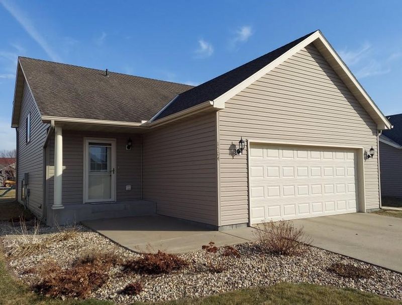 1504 Oriole Ave, Sartell, MN 56377