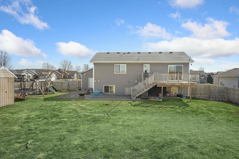 514 Grindstone Ln, Dundas, MN 55019