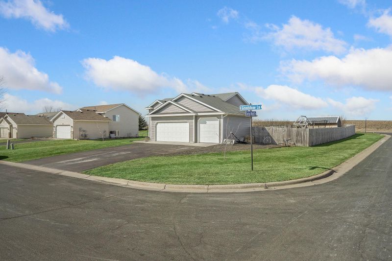 514 Grindstone Ln, Dundas, MN 55019