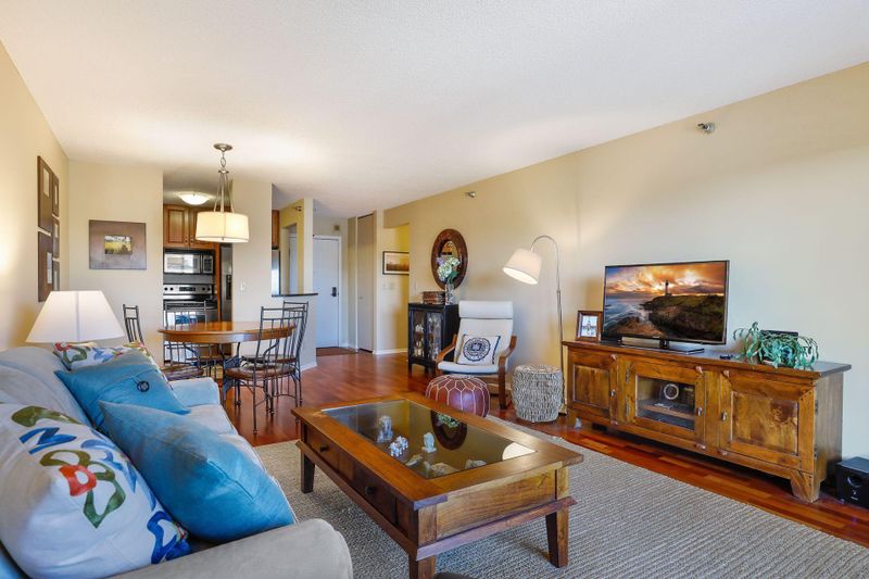 401 S 1st St #207, Minneapolis, MN 55401