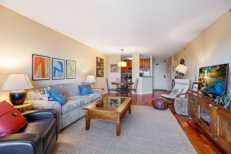401 S 1st St #207, Minneapolis, MN 55401