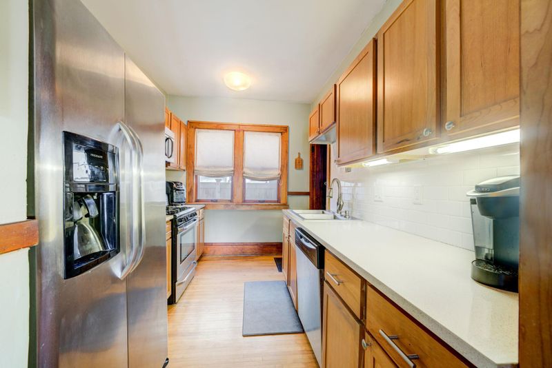1816 Stanford Ave, Saint Paul, MN 55105