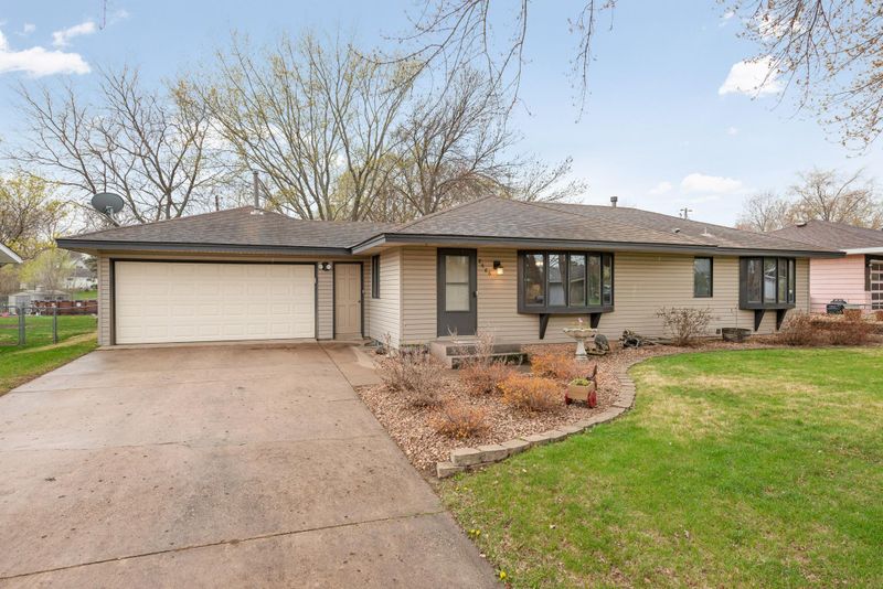 8686 Hallmark Ave S, Cottage Grove, MN 55016