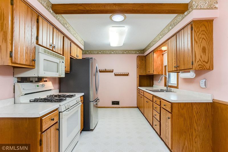 4908 78th Ln N, Brooklyn Park, MN 55443