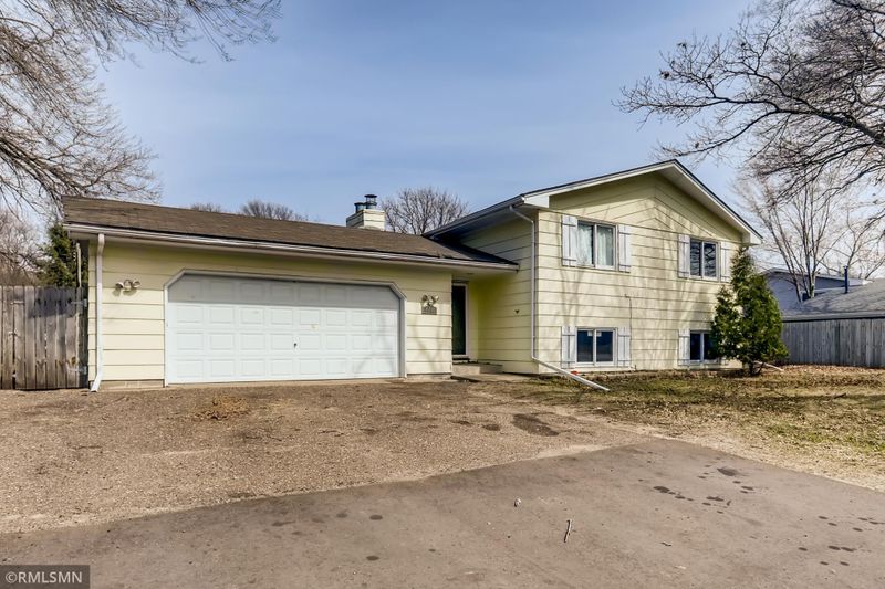1981 125th Ave NE, Blaine, MN 55449