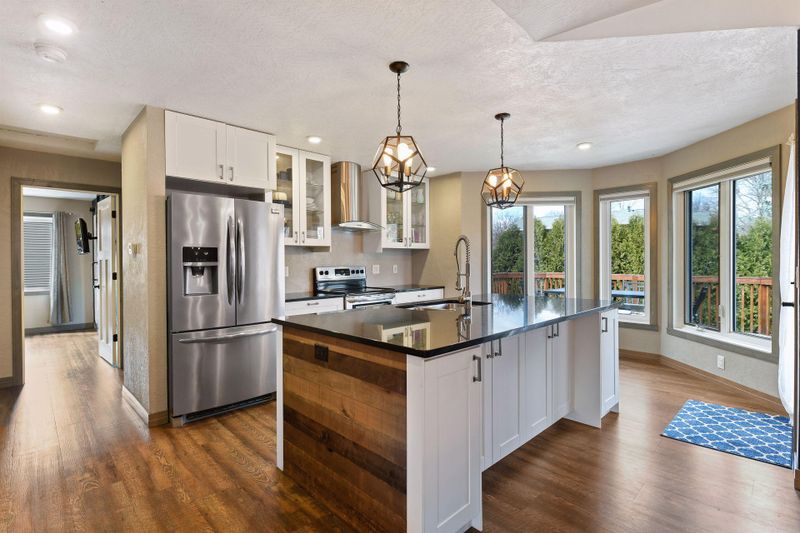 5727 126th St W, Apple Valley, MN 55124
