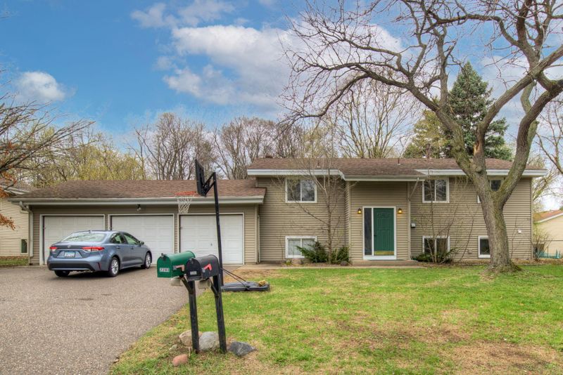2280 26th Ave NW, New Brighton, MN 55112