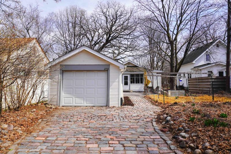 2718 Brighton Ave NE, Minneapolis, MN 55418