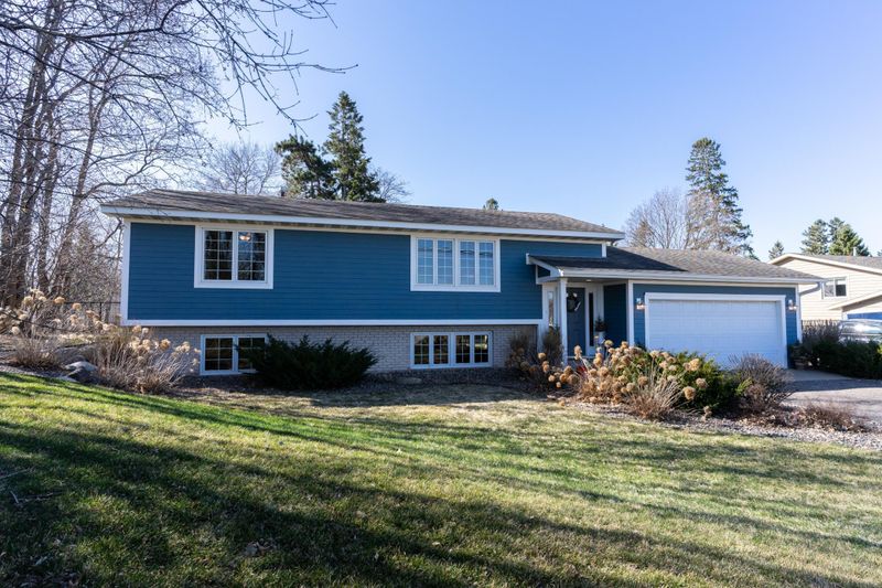 1230 Highway 96 W, Arden Hills, MN 55112
