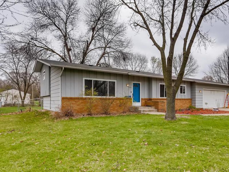1448 Summit Ave, Saint Paul Park, MN 55071