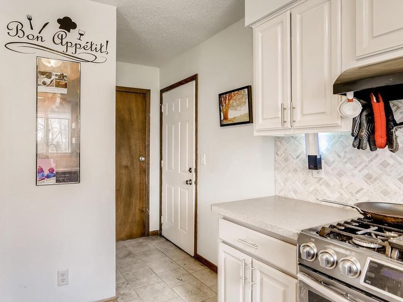 1448 Summit Ave, Saint Paul Park, MN 55071