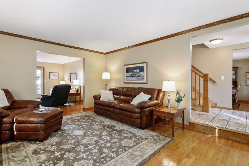 7608 W 85th St, Bloomington, MN 55438