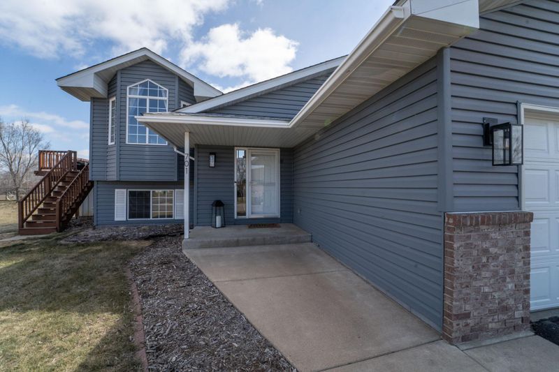 701 Eagle Lake Rd S, Big Lake, MN 55309