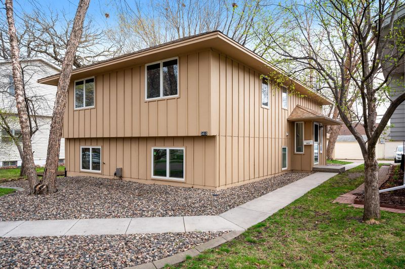3410 Grimes Ave N, Robbinsdale, MN 55422