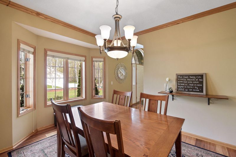 6659 Addie Ln, Eden Prairie, MN 55346