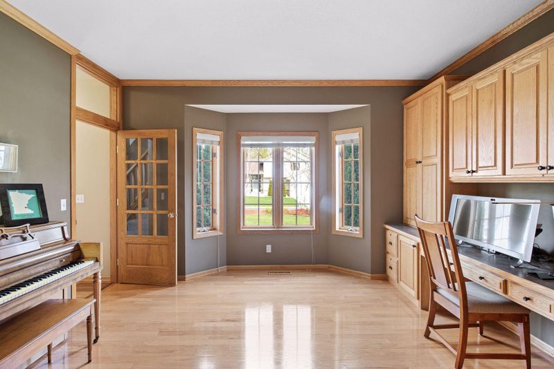 6659 Addie Ln, Eden Prairie, MN 55346
