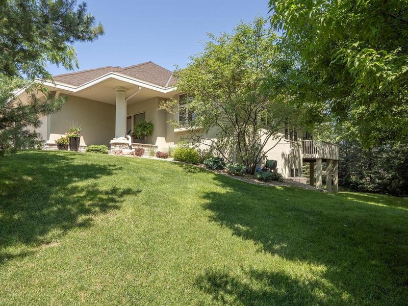11620 Foxhall Rd, Minnetonka, MN 55305