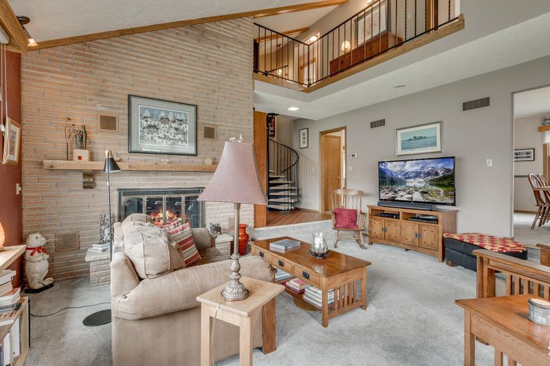1018 Clay St S, Shakopee, MN 55379