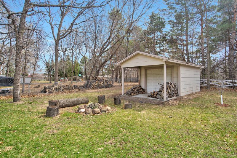 1664 125th Ln NW, Coon Rapids, MN 55448