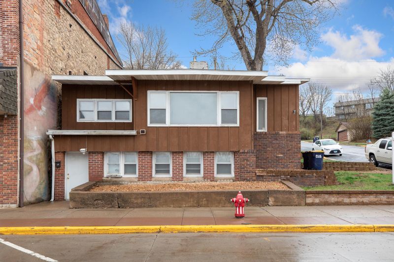 104 Broad St N, Prescott, WI 54021