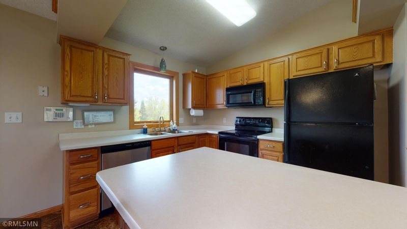 602 Manor Ridge Dr NW, Rochester, MN 55901