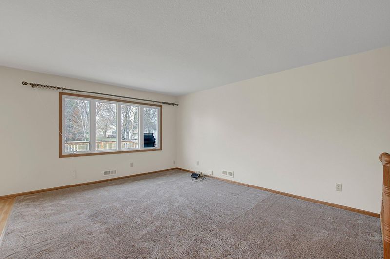 9652 107th Pl N, Maple Grove, MN 55369