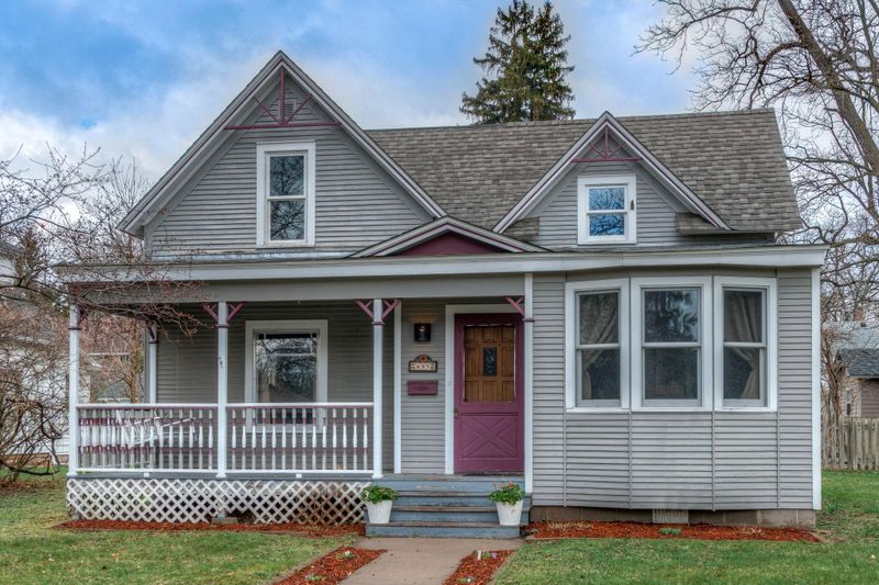 635 Hazel St, River Falls, WI 54022