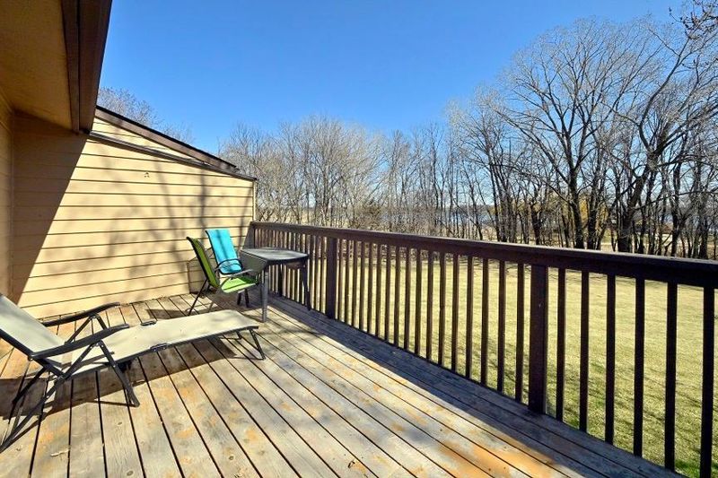 449 W Eagle Lake Dr, Maple Grove, MN 55369