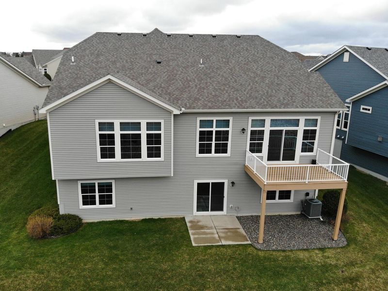 7678 Queensland Ln N, Maple Grove, MN 55311