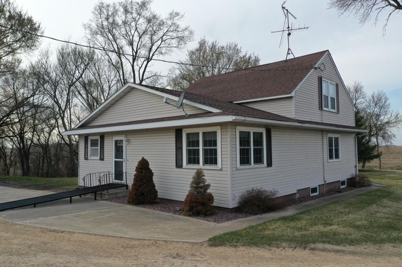 1249 210th St, Trimont, MN 56176