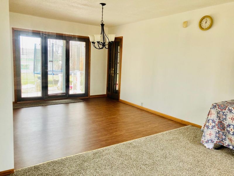 2095 Mcmenemy St, Maplewood, MN 55117