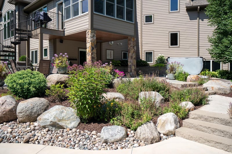 4 Trail Dr, Mankato, MN 56001