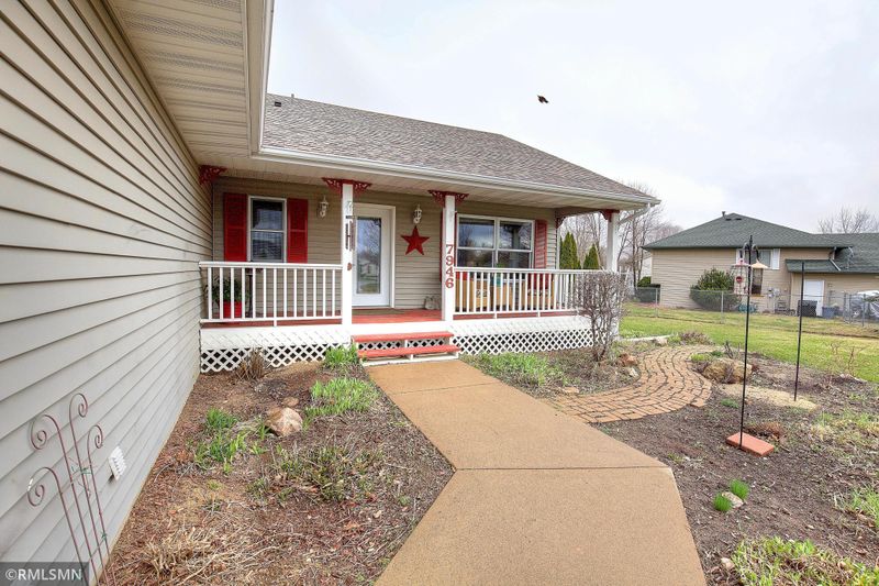 7946 230th Street Ln N, Forest Lake, MN 55025