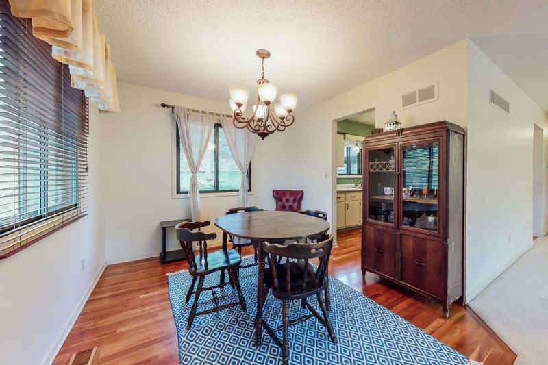 607 Northern Heights Dr NE, Rochester, MN 55906