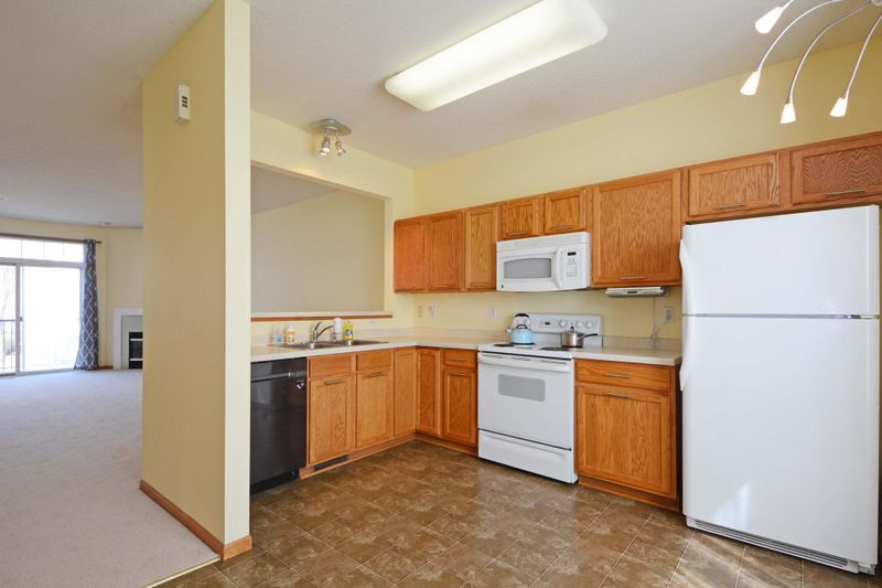 15745 Foliage Ave, Apple Valley, MN 55124