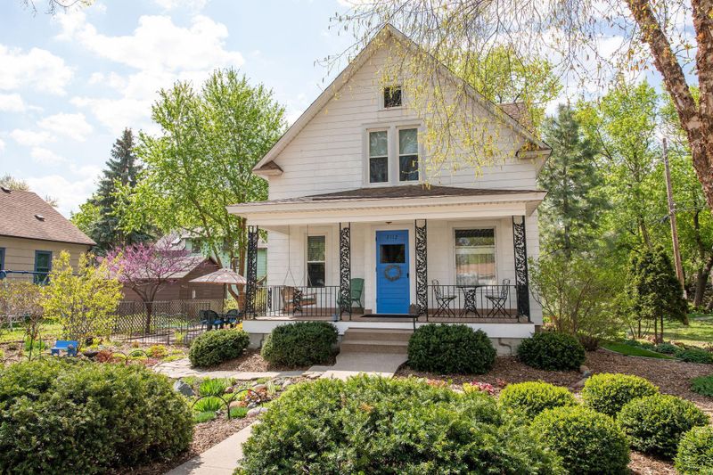 2112 Talmage Ave SE, Minneapolis, MN 55414