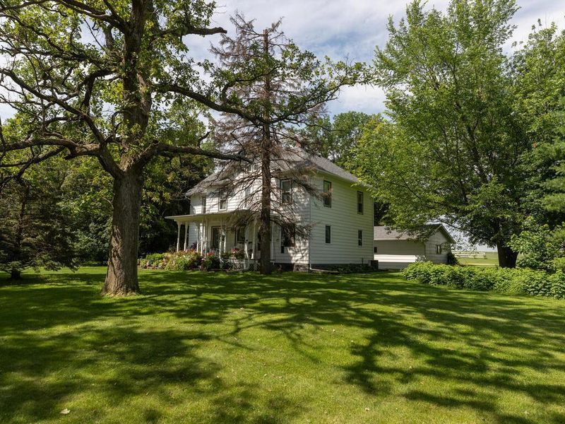 74341 325th St, Racine, MN 55967