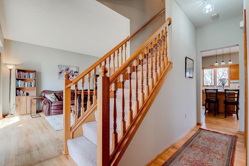 4241 Daniel Dr, Eagan, MN 55123