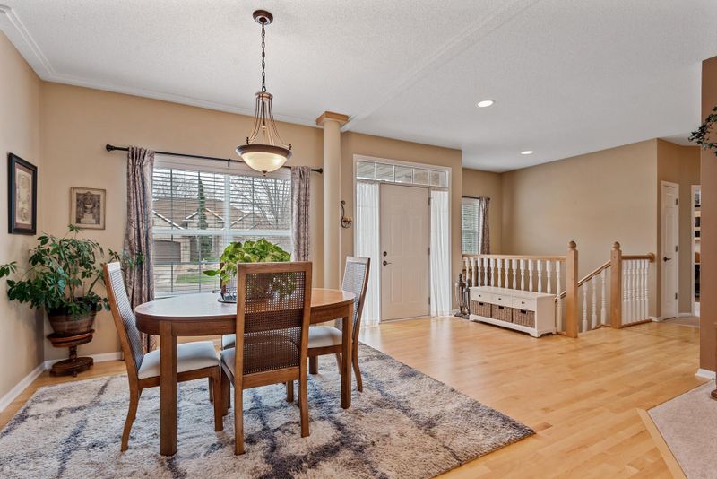 1479 W Pond Rd, Eagan, MN 55122