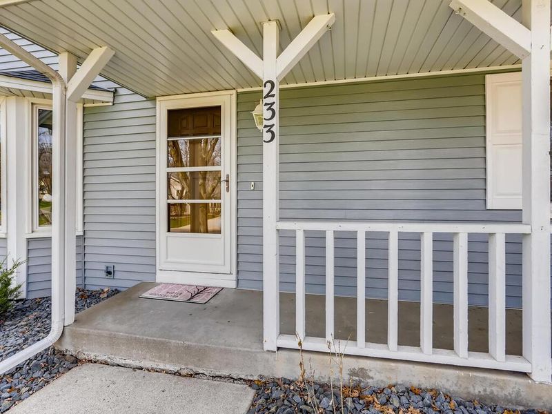 233 73rd Way N, Brooklyn Park, MN 55444