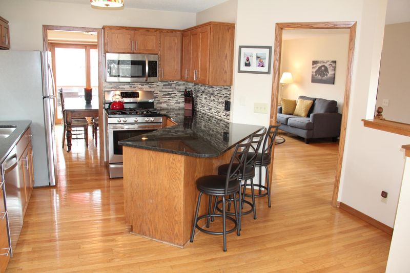 12148 Wisconsin Ave N, Champlin, MN 55316