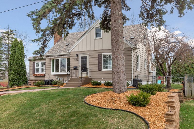 402 Bernard St E, West Saint Paul, MN 55118