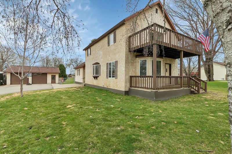 301 Chinook Ave SW, Avon, MN 56310