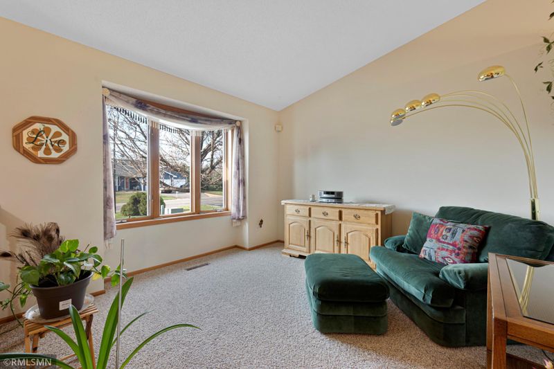 6016 91st Trl N, Brooklyn Park, MN 55443