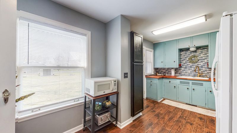 405 N Mantorville Ave, Kasson, MN 55944