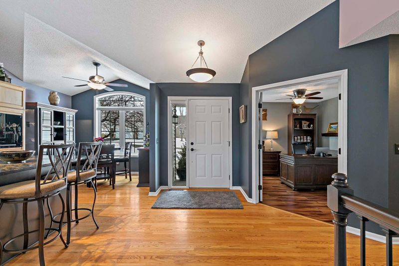 14512 Beverly Ln, Savage, MN 55378
