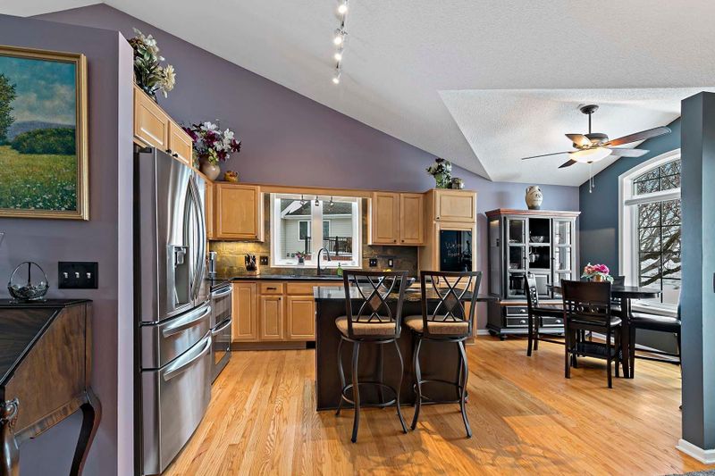 14512 Beverly Ln, Savage, MN 55378